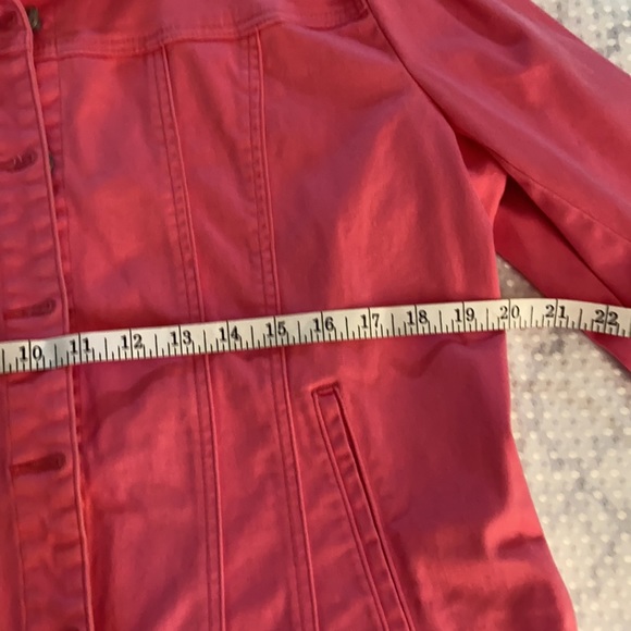 A.M.I Jean Jacket - Picture 6 of 8